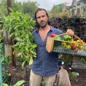 Meet your Posher, Johnny